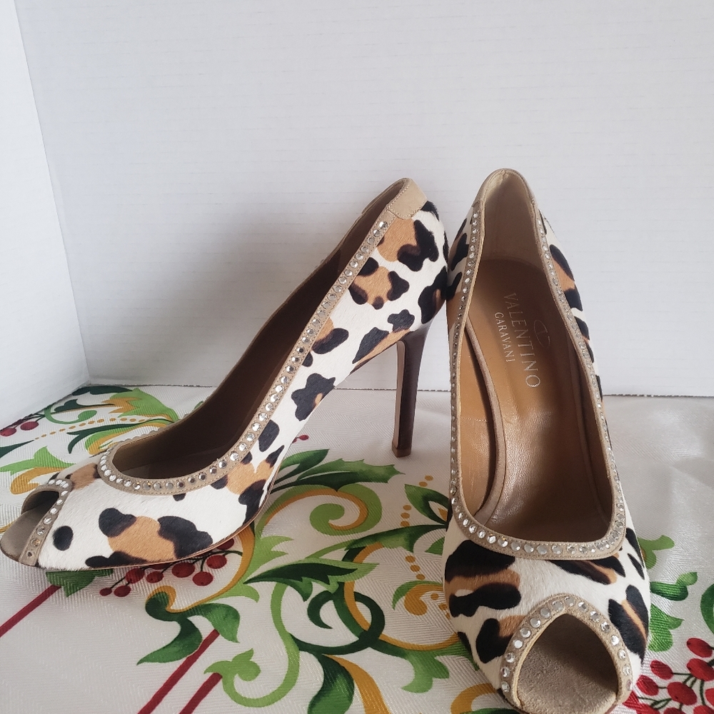 Size 42 Valentino Garavani Leopard print pumps - Picture 2 of 6